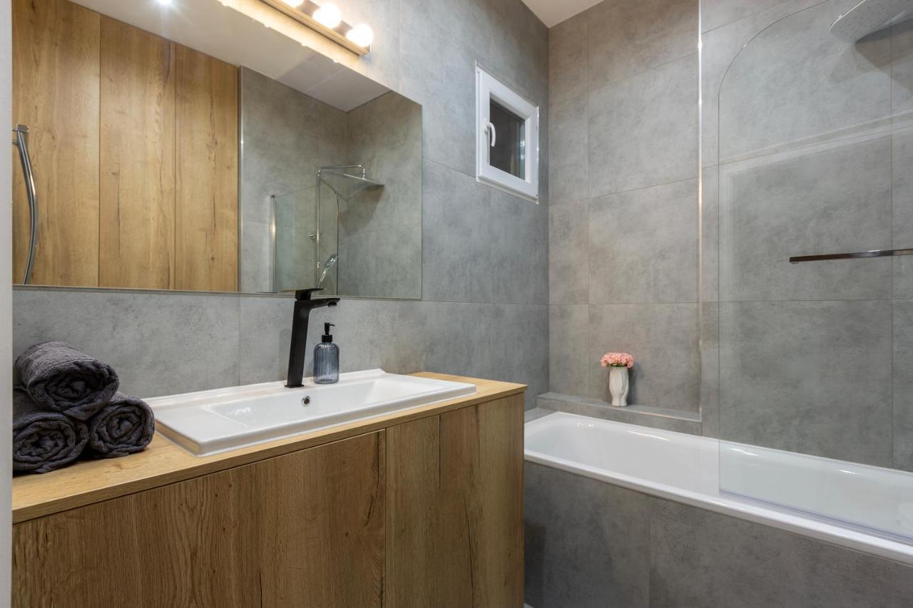 Glamorous Modern Apartment In The Hearth Of Budapeşte Dış mekan fotoğraf