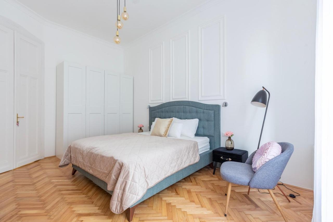 Glamorous Modern Apartment In The Hearth Of Budapeşte Dış mekan fotoğraf